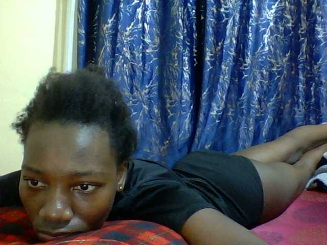 Sweetebonny live cam on BongaCams