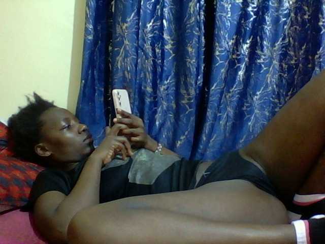 Sweetebonny live cam on BongaCams
