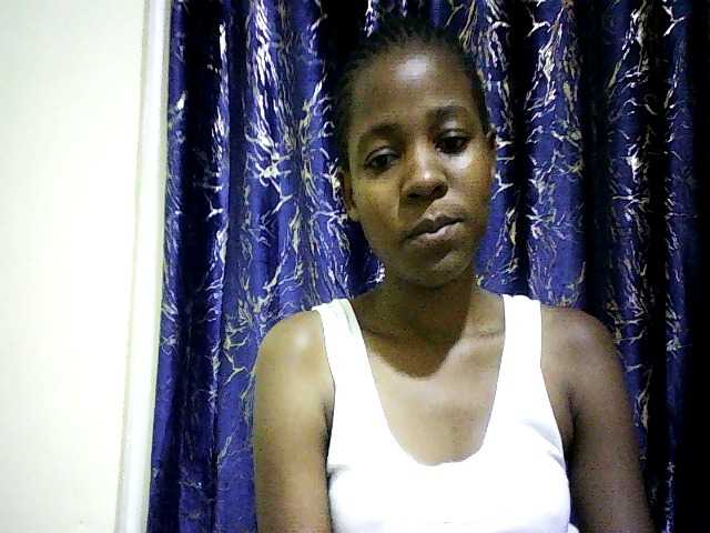 Sweetebonny live cam on BongaCams