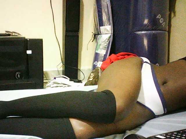 Sweetebonny live cam on BongaCams