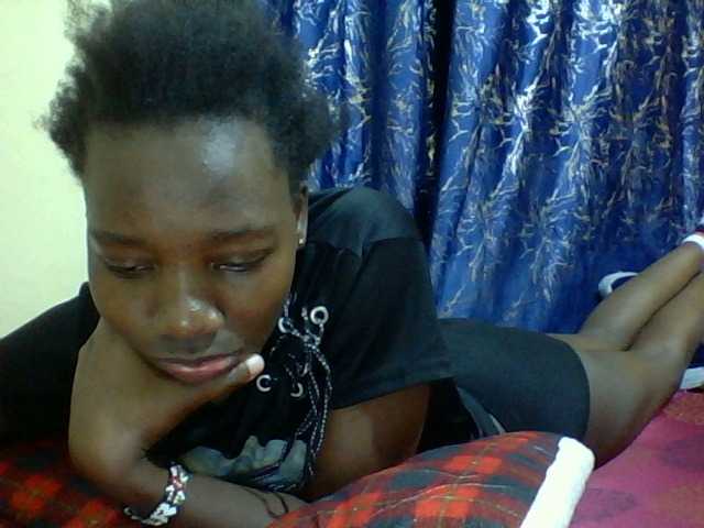 Sweetebonny live cam on BongaCams