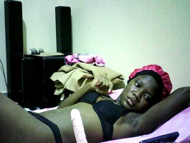 Sweetebonny live cam on BongaCams