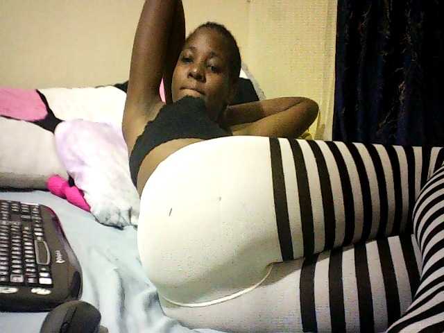 Sweetebonny live webcam show