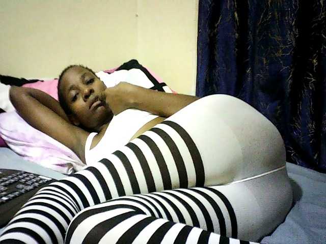 Sweetebonny live webcam show
