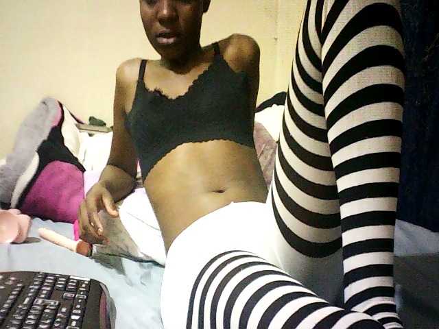 Sweetebonny live cam on BongaCams