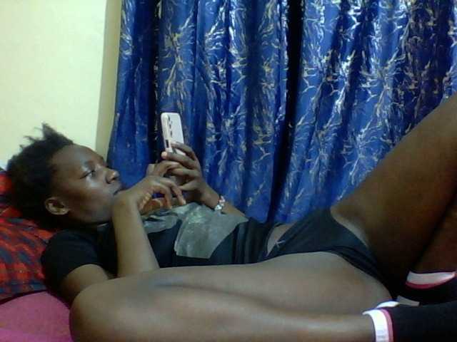 Sweetebonny live cam on BongaCams