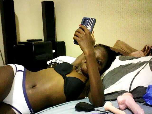 Sweetebonny live cam on BongaCams