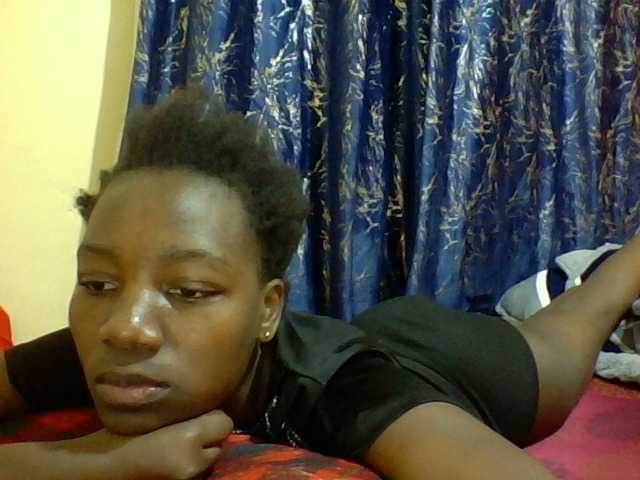 Sweetebonny live cam on BongaCams