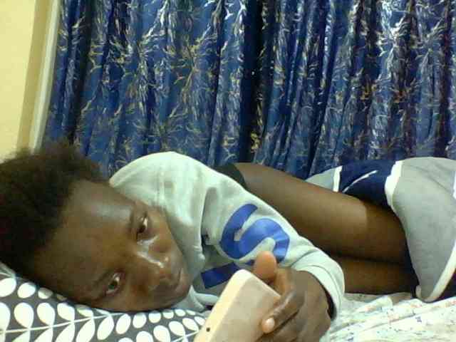 Sweetebonny webcam