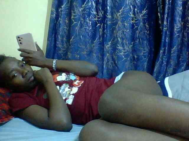 Sweetebonny webcam