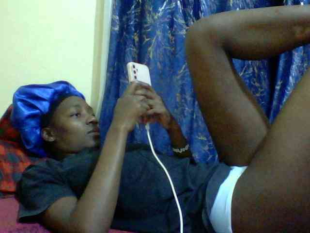 Sweetebonny webcam