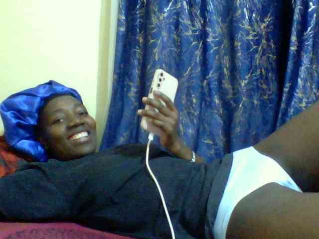 Sweetebonny webcam