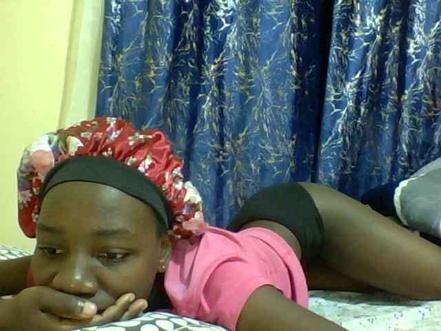 Sweetebonny webcam