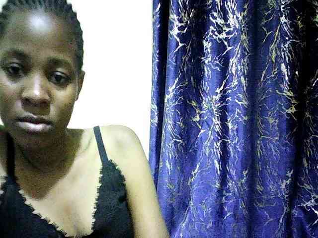 Sweetebonny webcam
