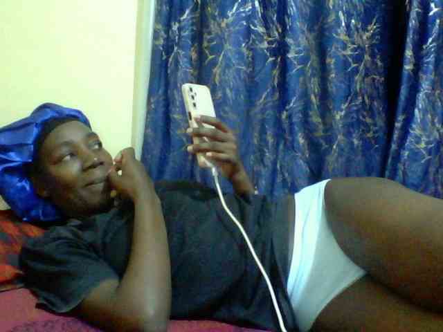 Sweetebonny webcam
