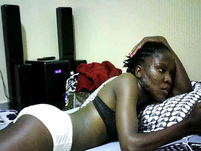 Sweetebonny webcam