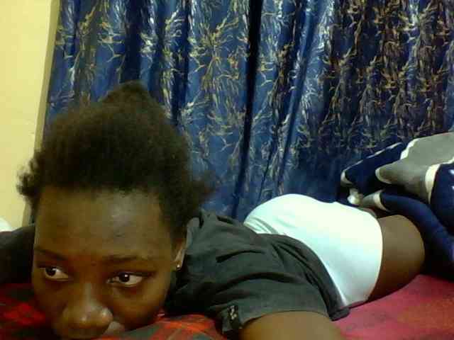 Sweetebonny webcam