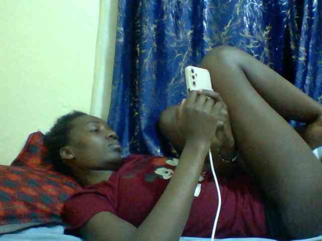 Sweetebonny webcam