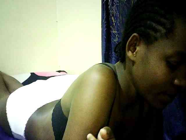 Sweetebonny webcam