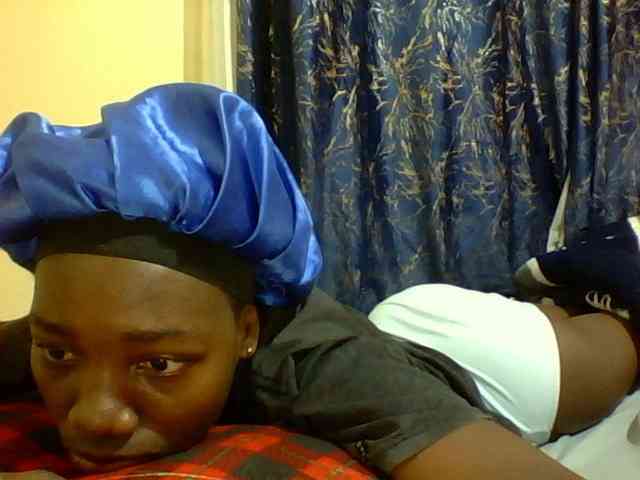 Sweetebonny webcam