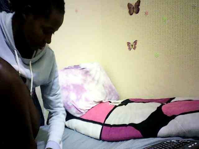 Sweetebonny webcam
