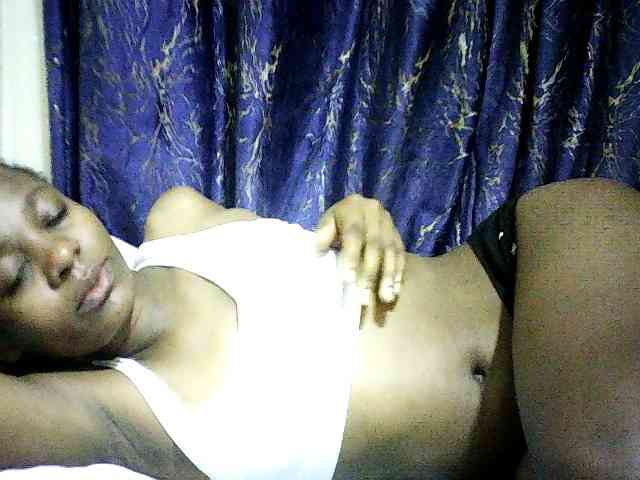 Sweetebonny webcam