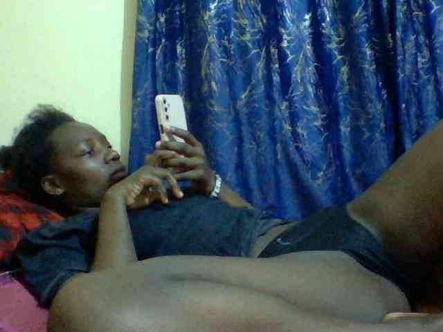 Sweetebonny webcam