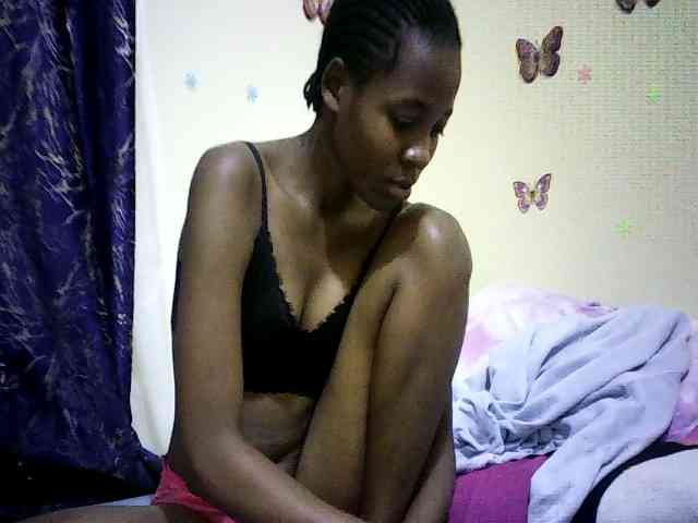 Sweetebonny webcam