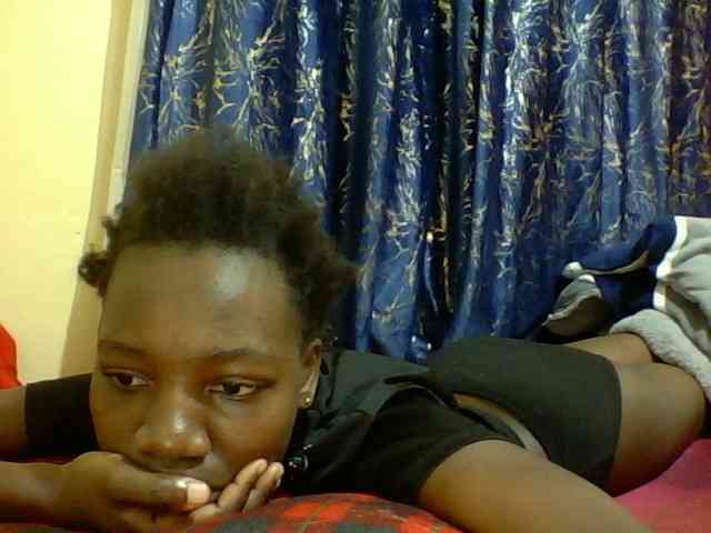 Sweetebonny webcam