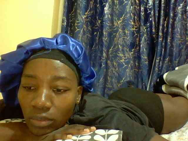 Sweetebonny webcam