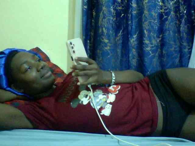 Sweetebonny webcam