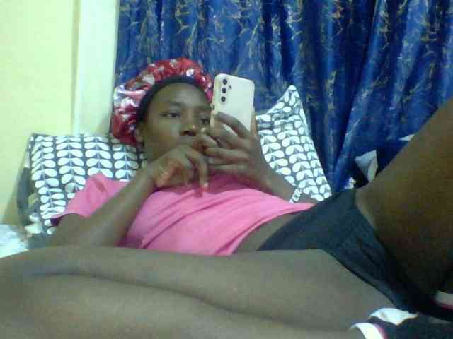 Sweetebonny webcam