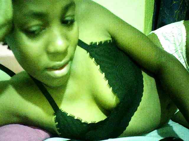 Sweetebonny webcam