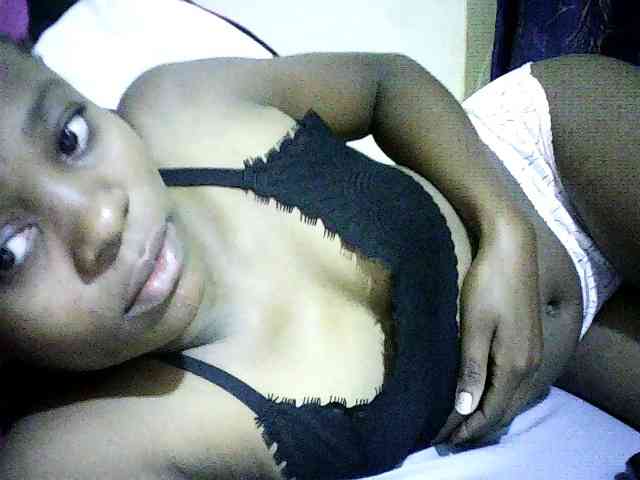 Sweetebonny webcam