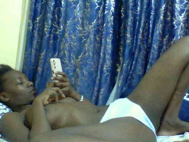 Sweetebonny webcam