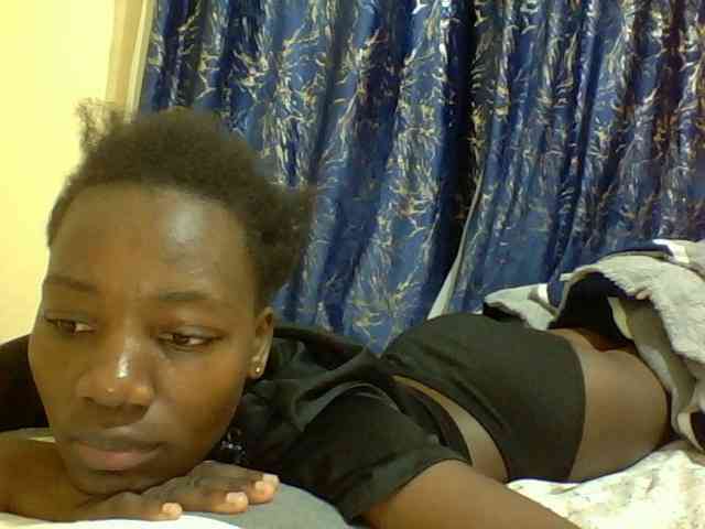 Sweetebonny webcam