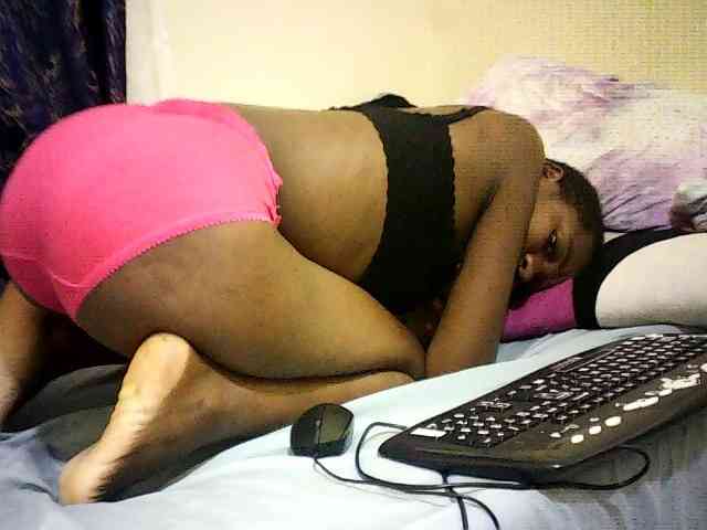 Sweetebonny webcam