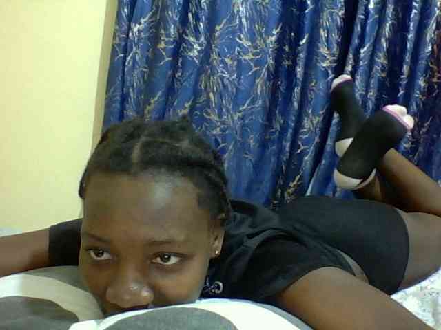 Sweetebonny webcam