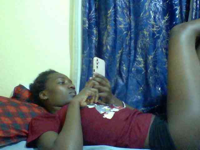 Sweetebonny webcam