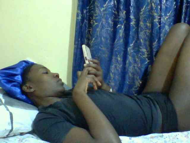 Sweetebonny webcam