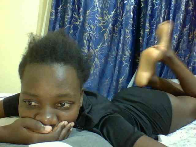 Sweetebonny webcam