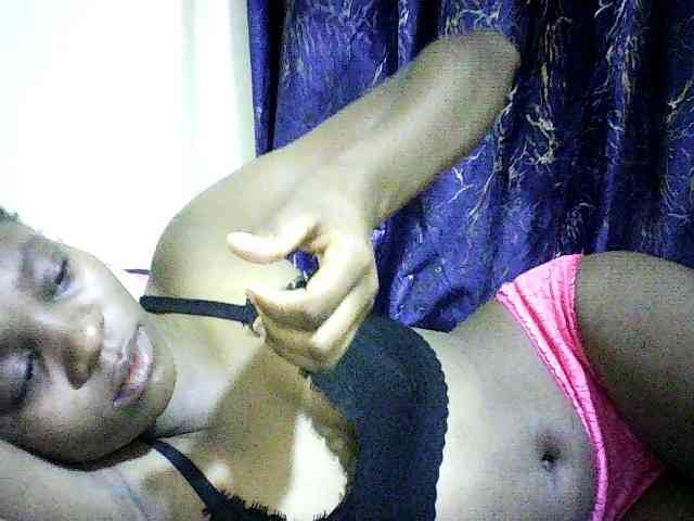 Sweetebonny webcam