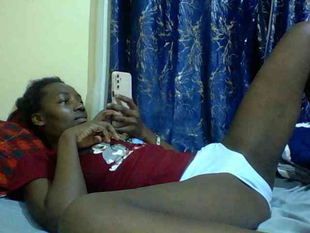 Sweetebonny webcam