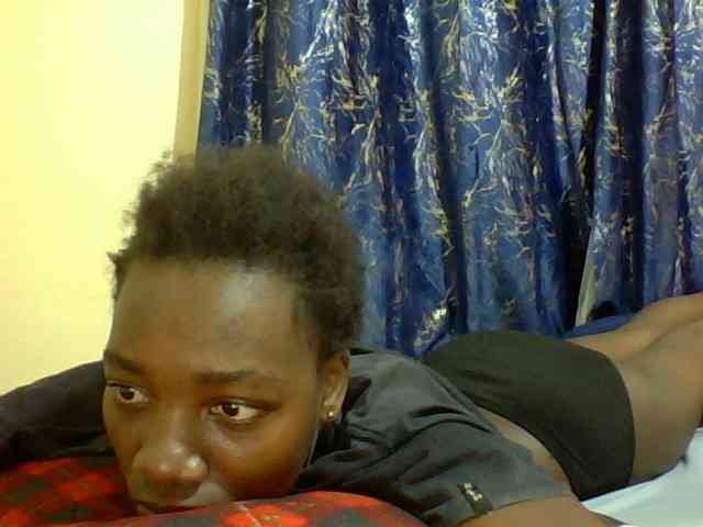 Sweetebonny webcam