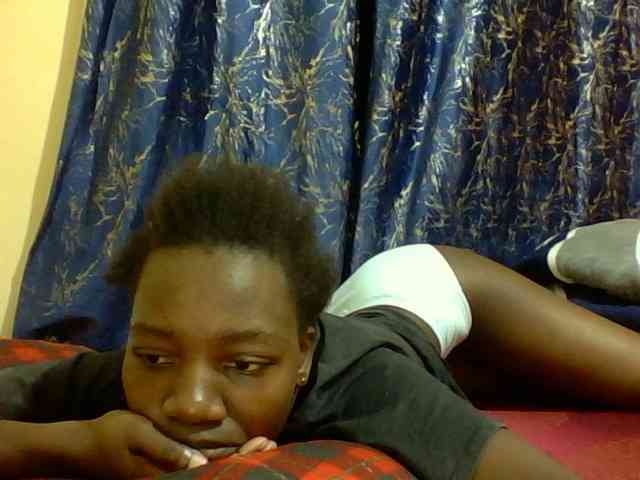 Sweetebonny webcam