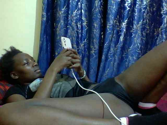 Sweetebonny webcam