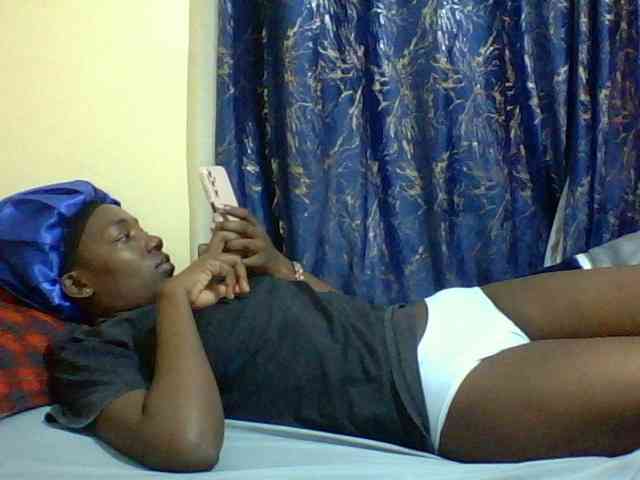 Sweetebonny webcam