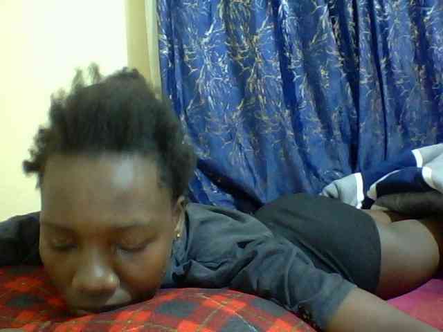 Sweetebonny webcam