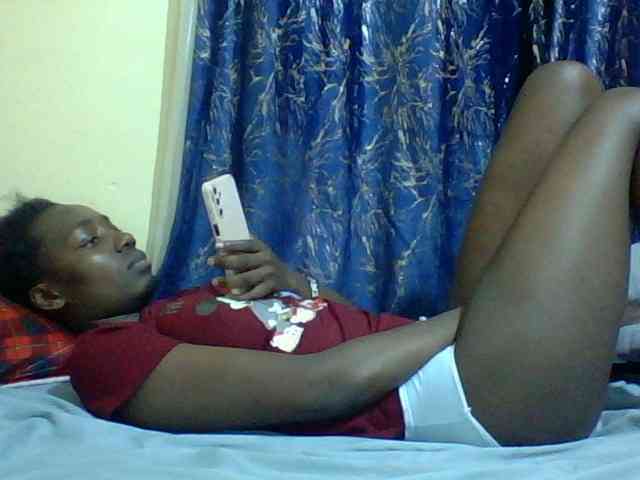 Sweetebonny webcam