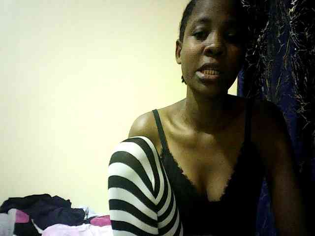 Sweetebonny webcam